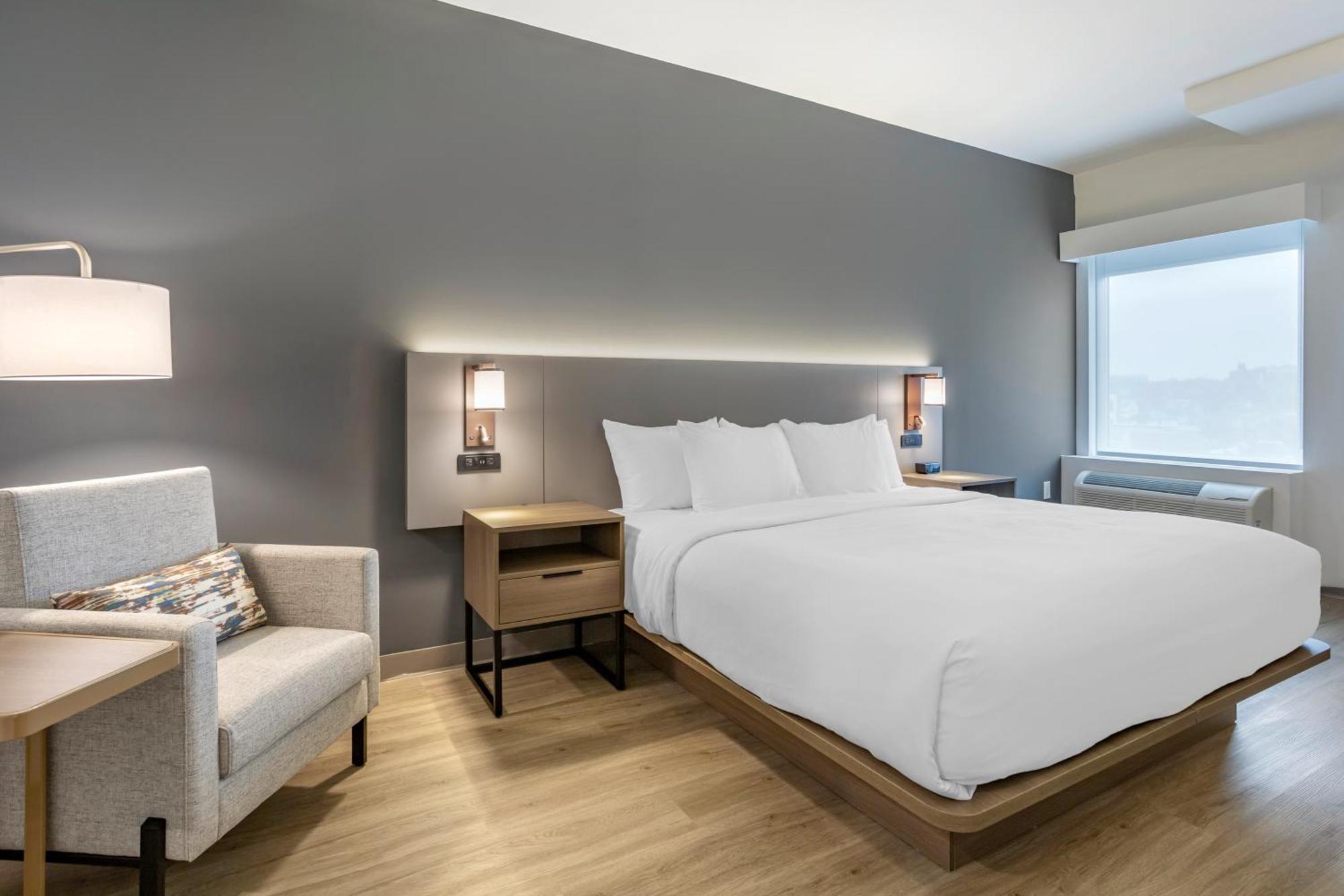 Comfort Inn & Suites Newark Liberty International Airport Eksteriør billede
