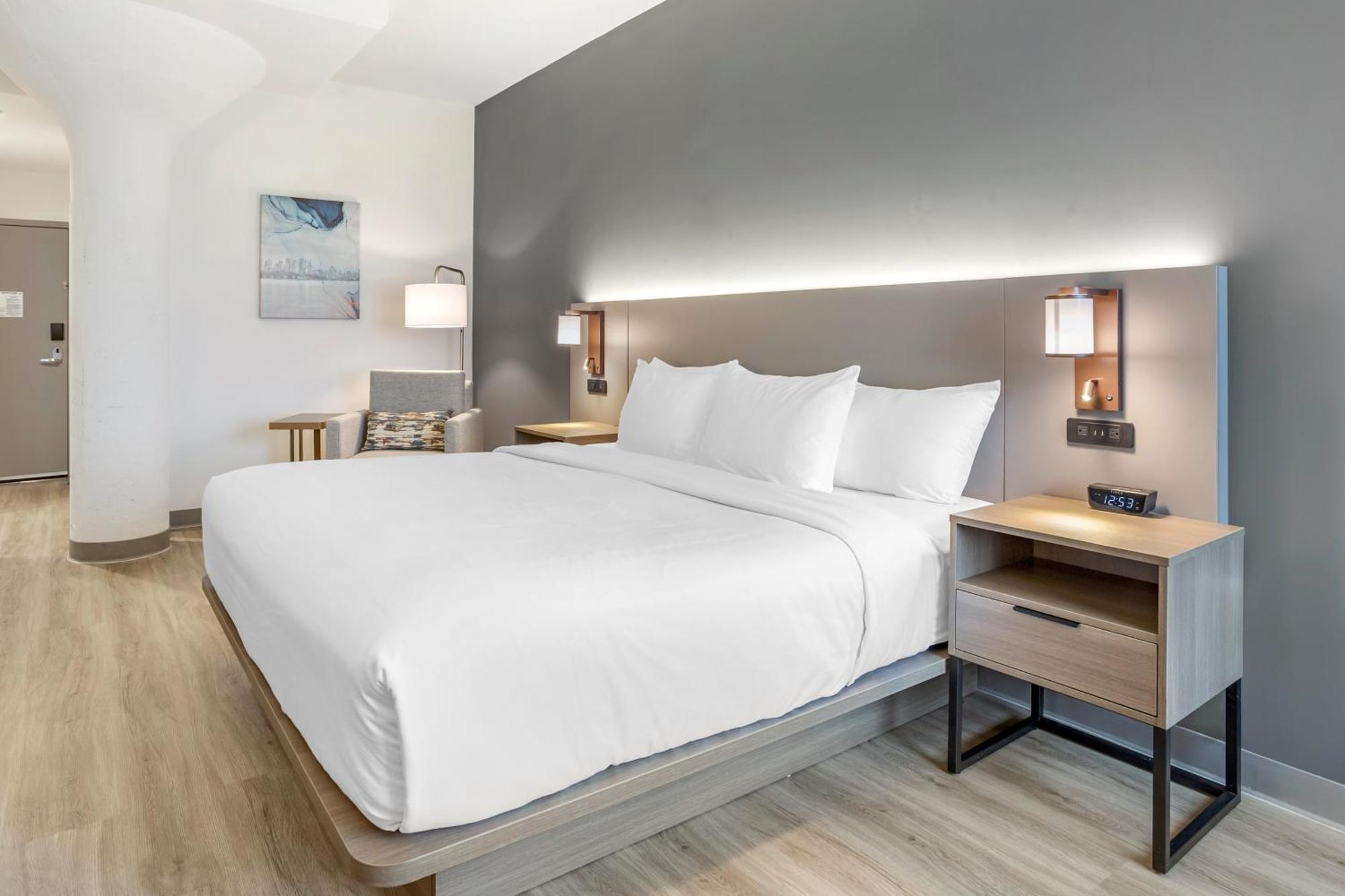Comfort Inn & Suites Newark Liberty International Airport Eksteriør billede