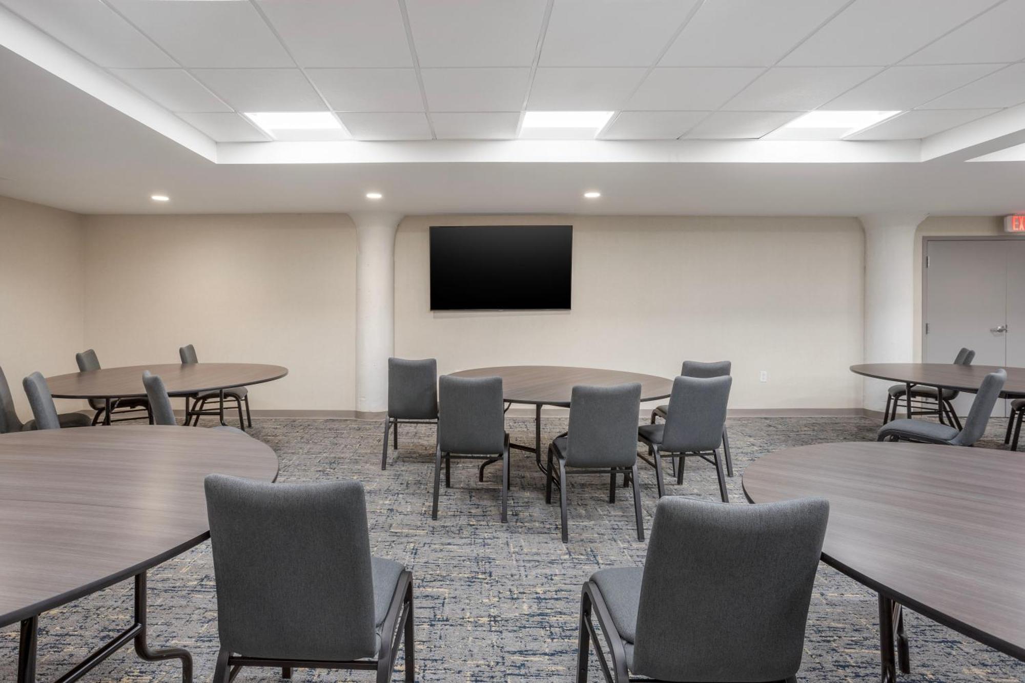 Comfort Inn & Suites Newark Liberty International Airport Eksteriør billede