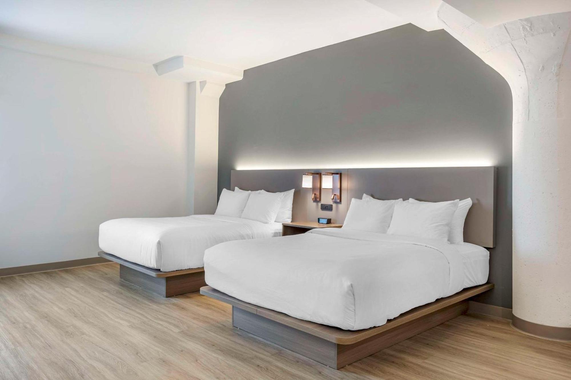 Comfort Inn & Suites Newark Liberty International Airport Eksteriør billede